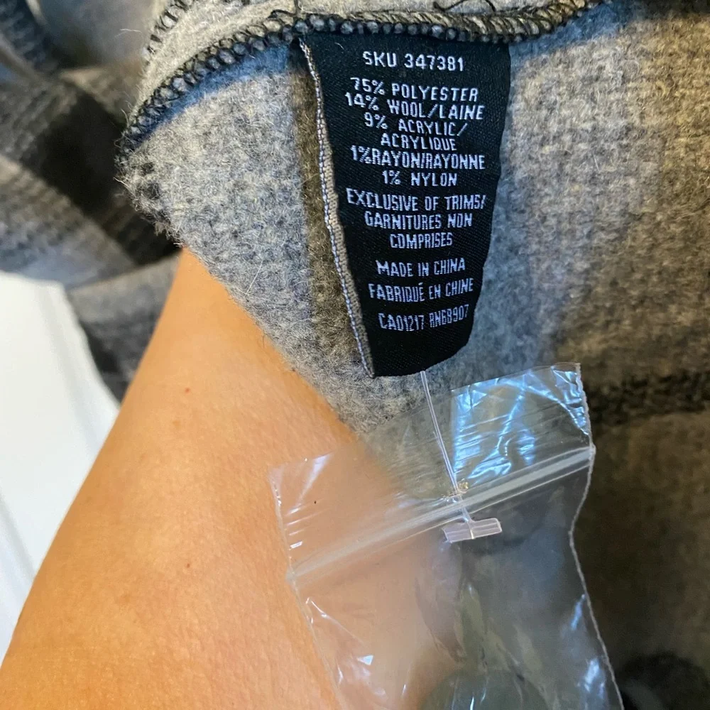 🎉HP🎉 BNWT le Chateau jacket - Picture 3 of 5